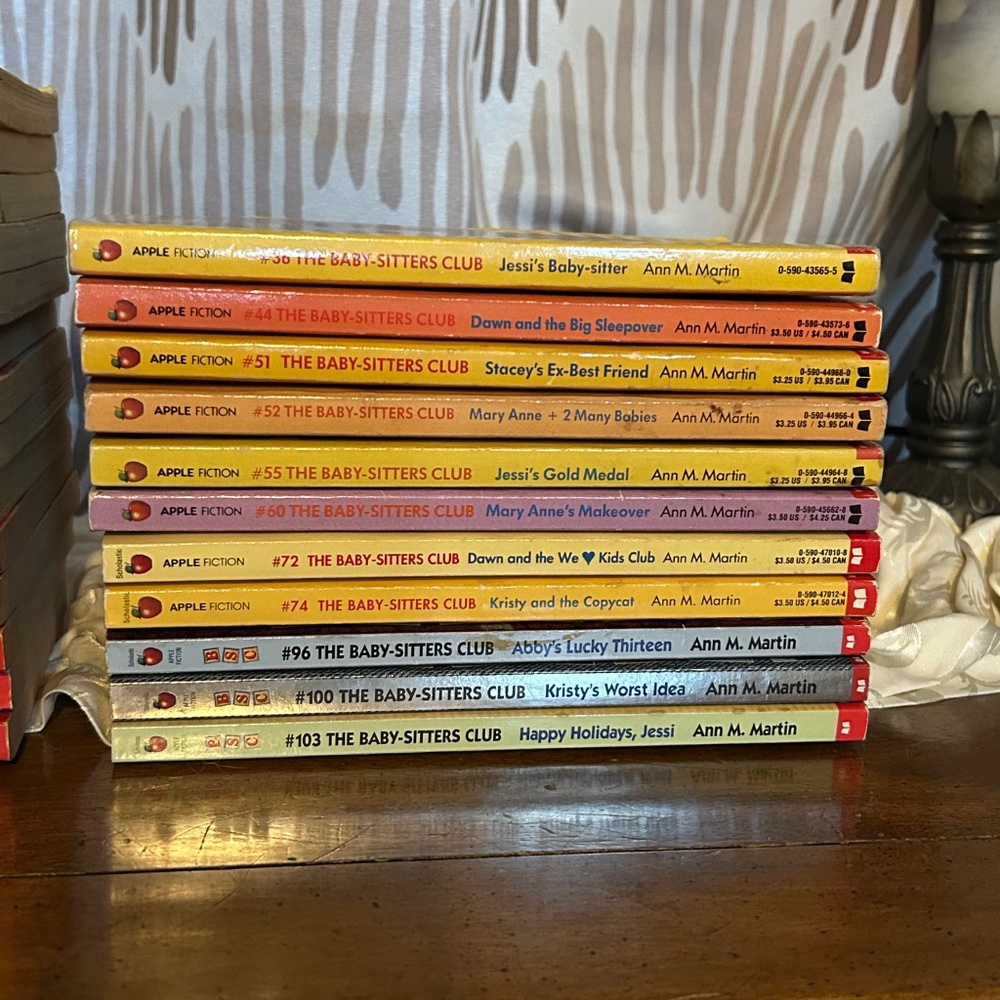 😉Bundle Days😉Pick Your Number/Title- 1 Vintage 1980-90s The Babysitter Club Book - Picture 6 of 6